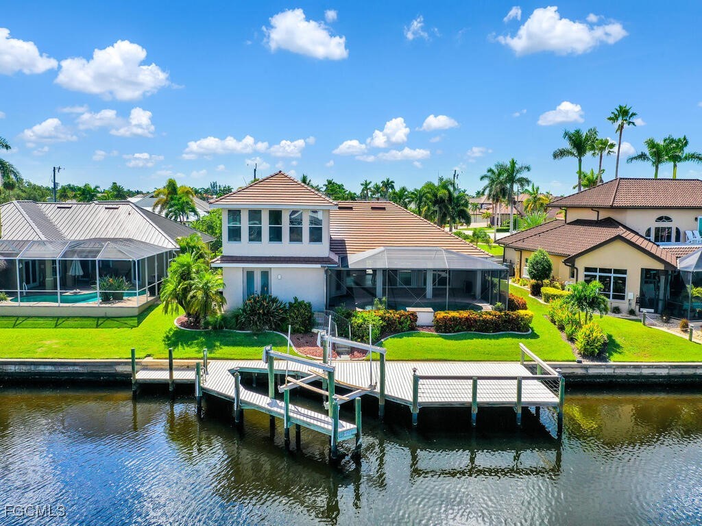 5 Bed Pool Home for Sale in Rose Garden, photo 4