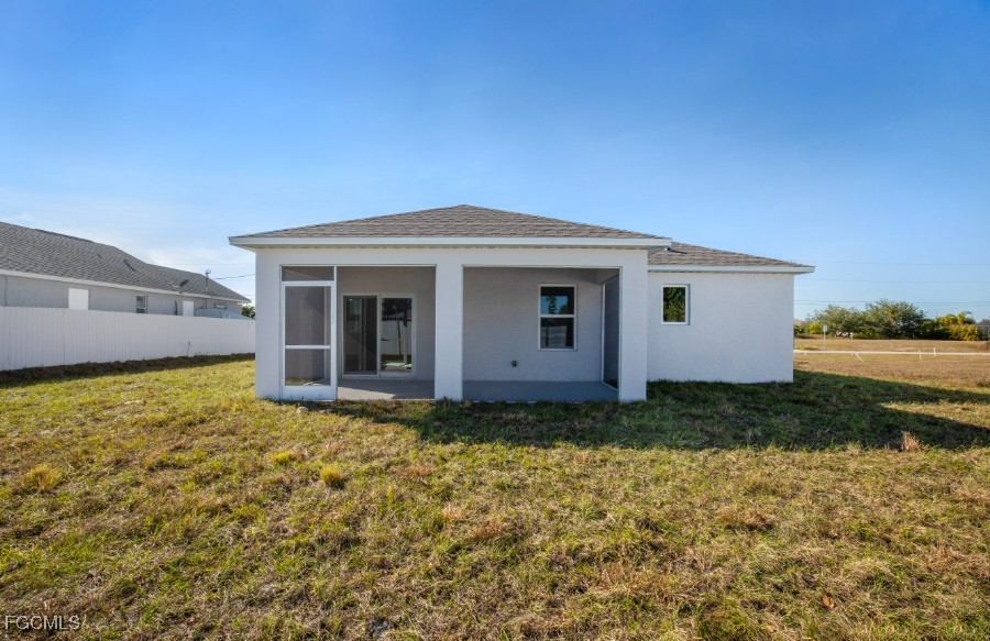 4 Bed SingleFamilyResidence for Sale in Cape Coral, photo 4