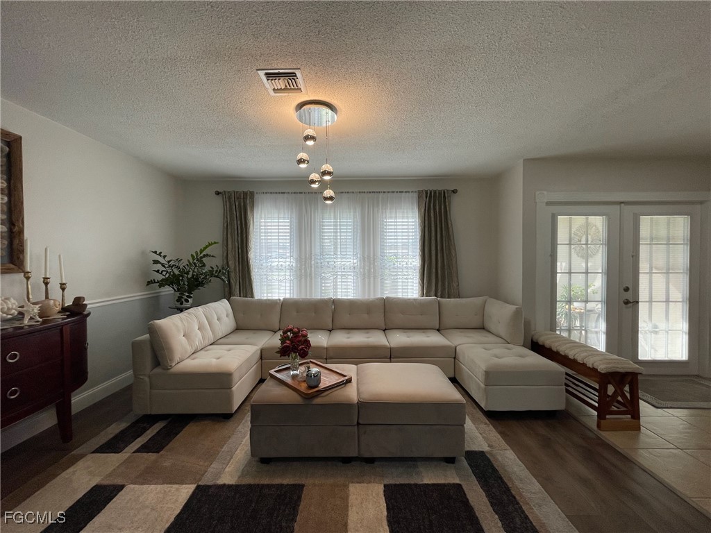 3 Bed Pool Home for Sale in Lehigh Acres, photo 4