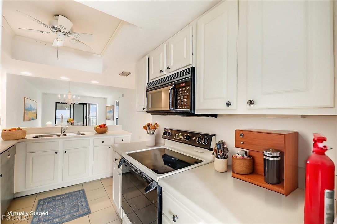 2 Bed Waterfront Home for Sale in Harbour Pointe Condo, photo 4