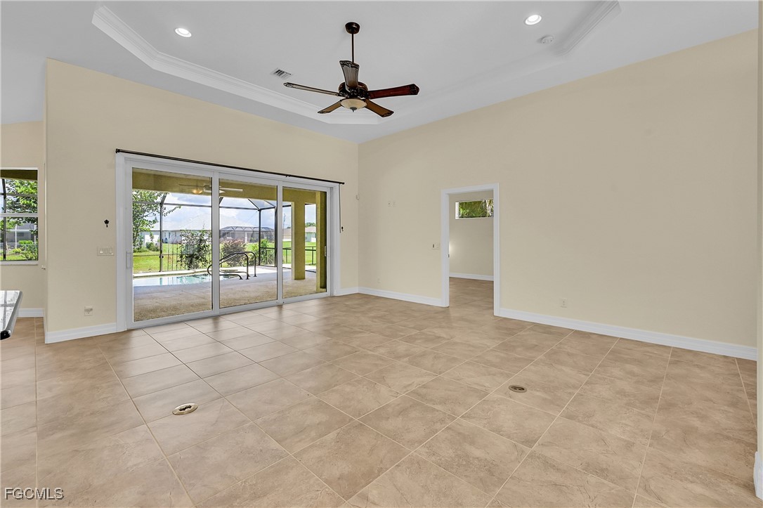 3 Bed Pool Home for Sale in Pinehurst, photo 4