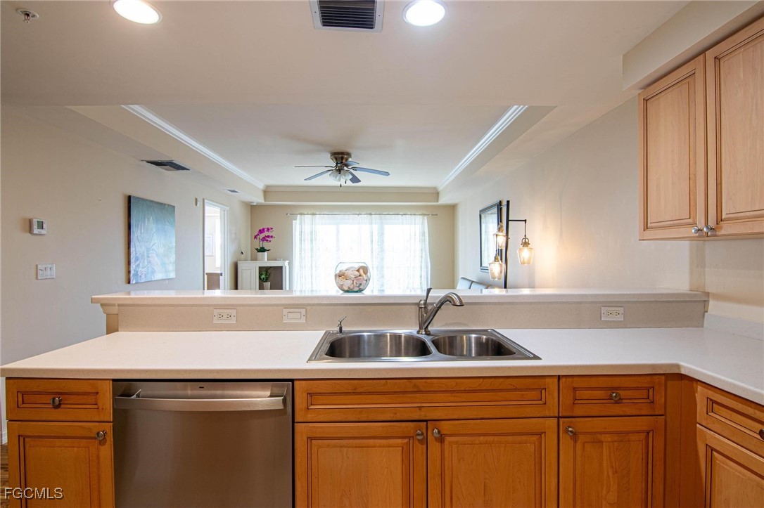 2 Bed Waterfront Home for Sale in Cape Coral, photo 4