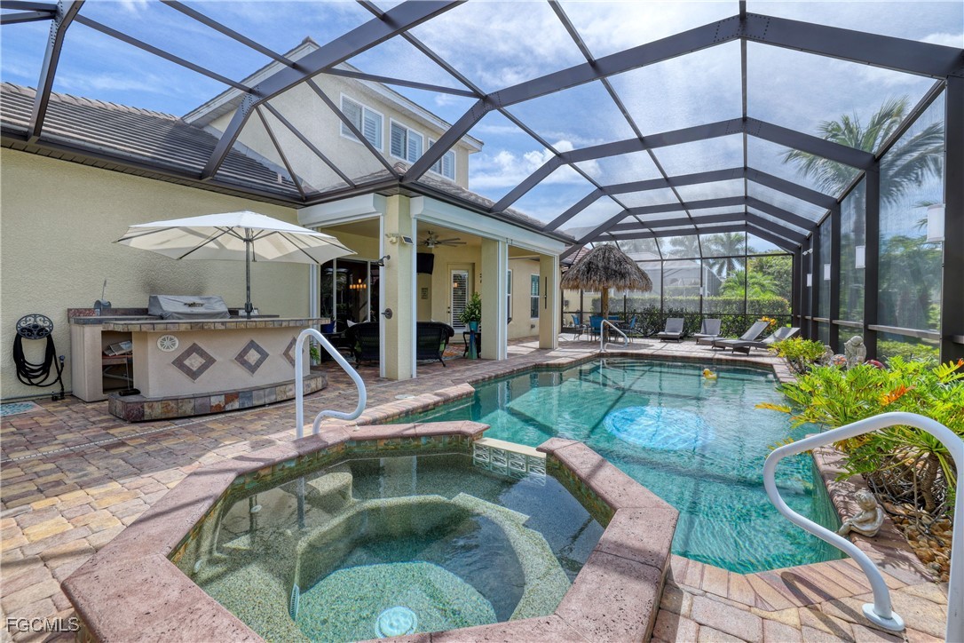 5 Bed Pool Home for Sale in Sandoval, photo 4