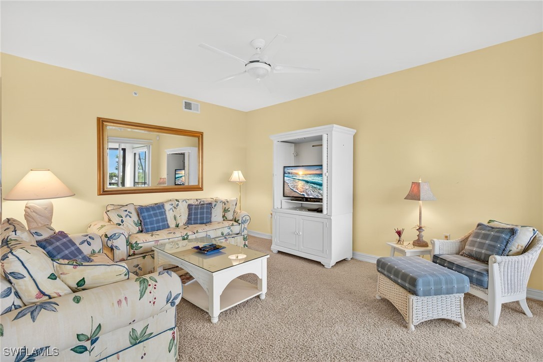 2 Bed Waterfront Home for Sale in Island Sound, photo 4