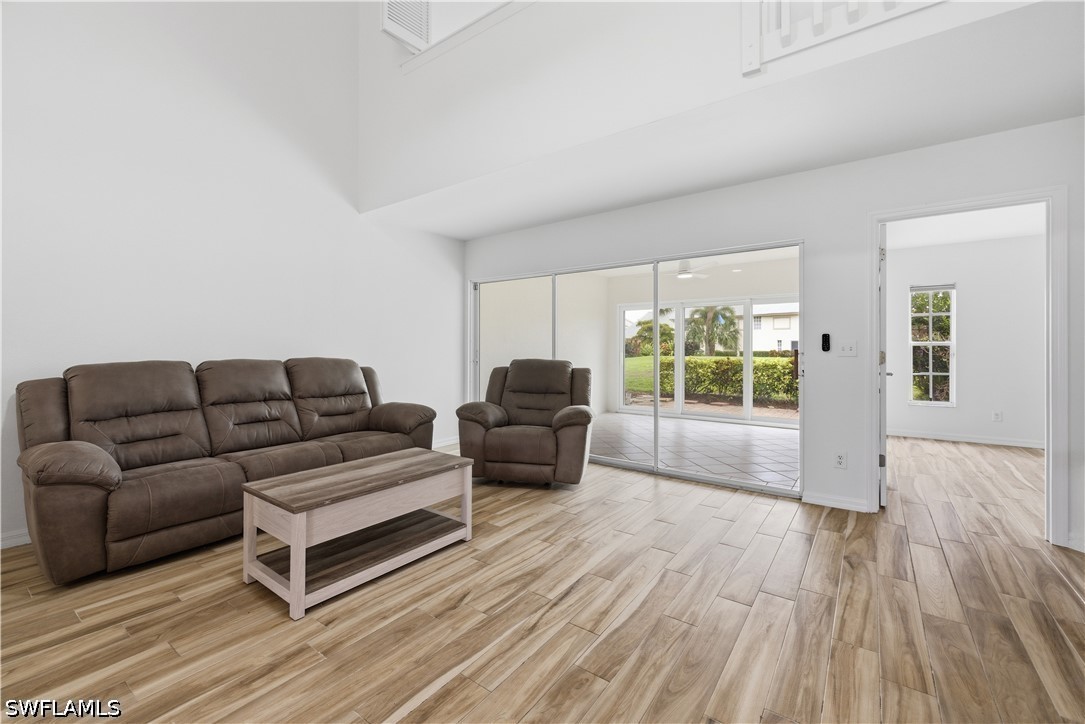 3 Bed Townhouse for Sale in Estero, photo 4