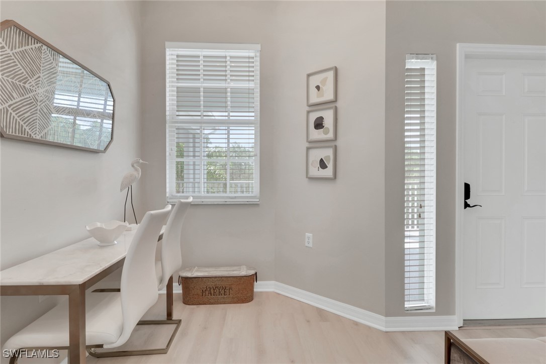 2 Bed Waterfront Home for Sale in Naples, photo 4