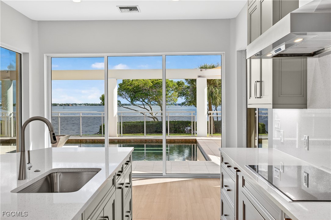 4 Bed Pool Home for Sale in North Fort Myers, photo 4