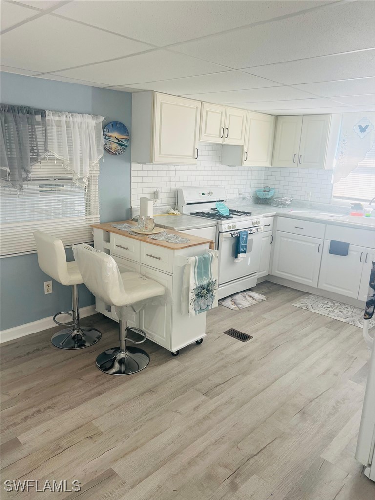 1 Bed ManufacturedHome for Sale in Naples, photo 4