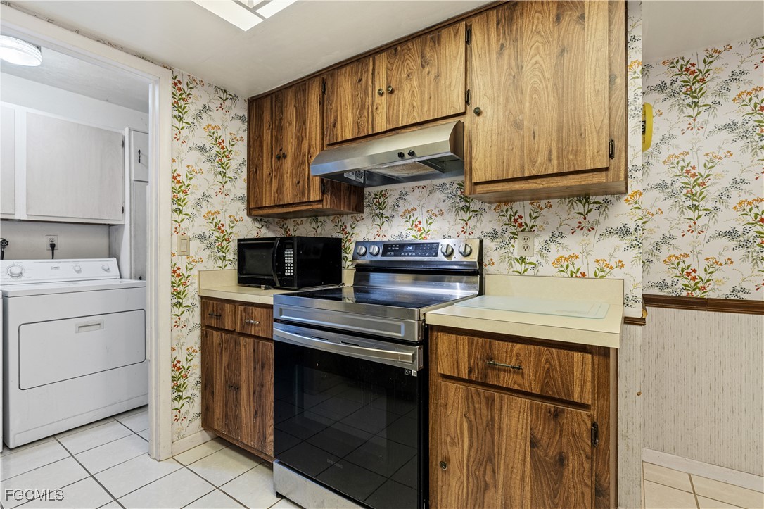 2 Bed Attached for Sale in Lehigh Acres, photo 4