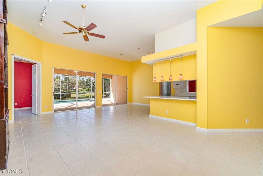 4 Bed Pool Home for Sale in Island Walk, photo 4