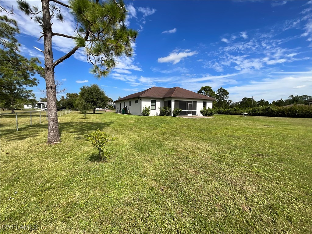 3 Bed SingleFamilyResidence for Sale in Naples, photo 4