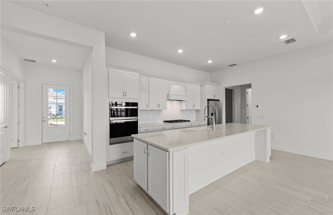 3 Bed Waterfront Home for Sale in Terrawalk, photo 4