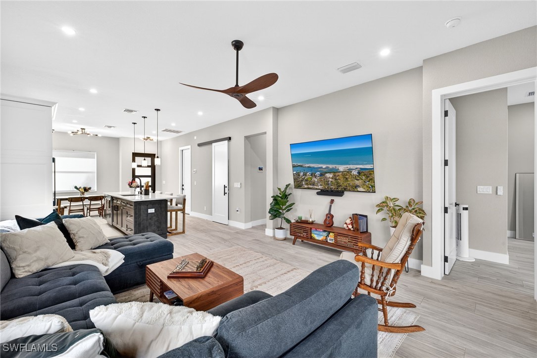 3 Bed SingleFamilyResidence for Sale in Rosemary Park, photo 4