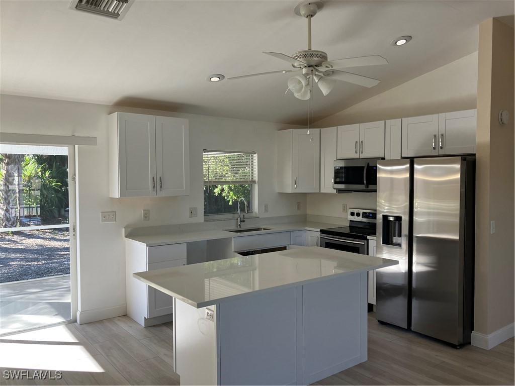 3 Bed SingleFamilyResidence for Sale in Spring Lakes, photo 4
