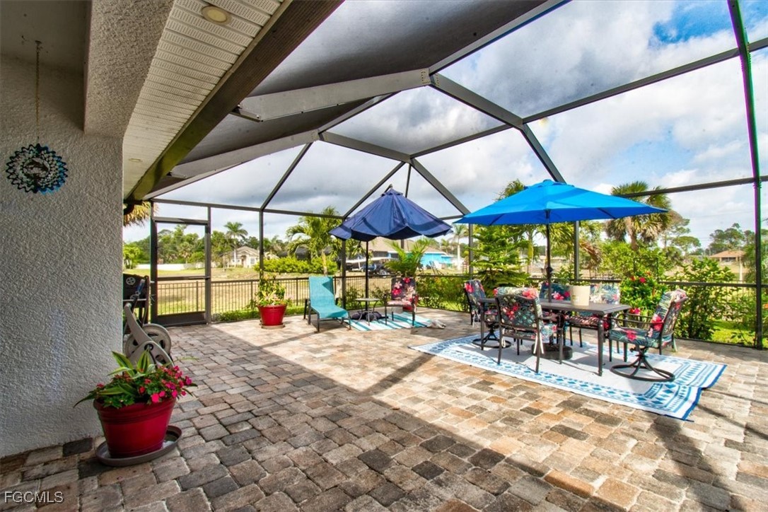 3 Bed SingleFamilyResidence for Sale in Cape Coral, photo 4