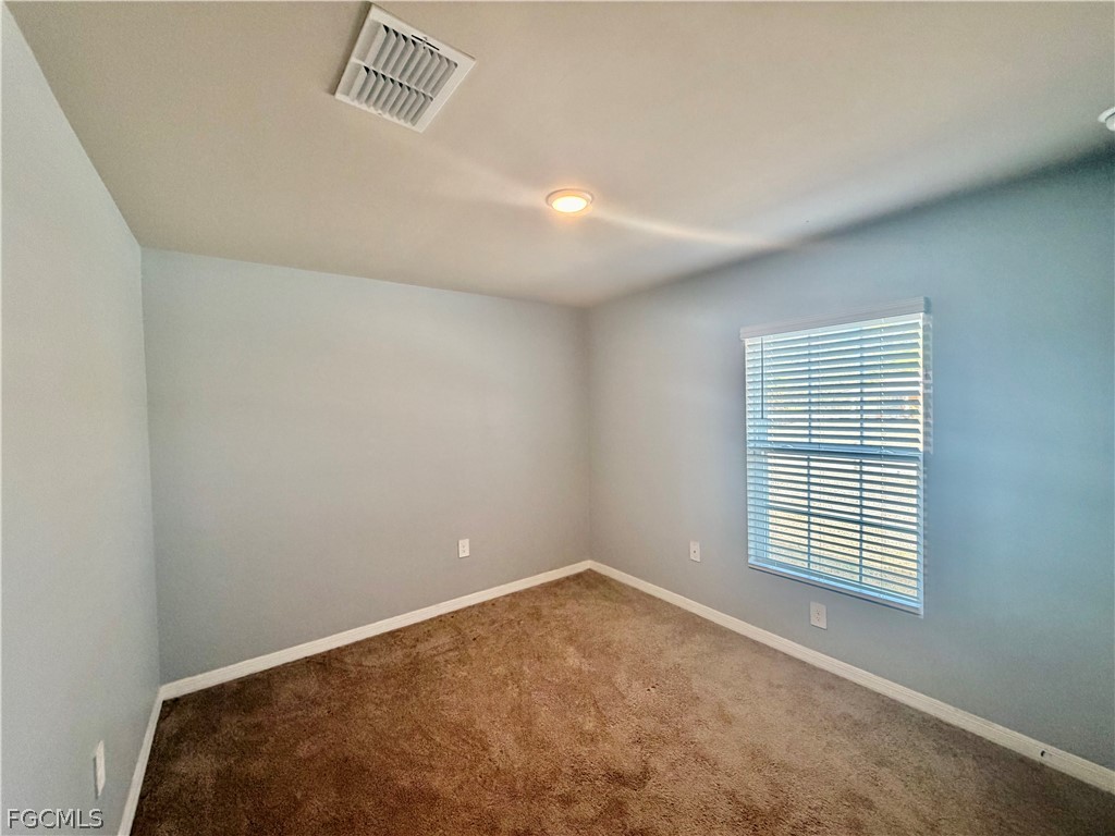 4 Bed SingleFamilyResidence for Sale in Labelle, photo 4