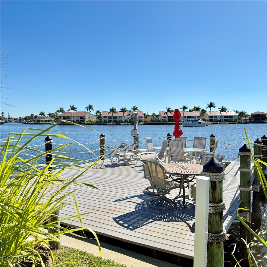 2 Bed Waterfront Home for Sale in Cape Coral, photo 4