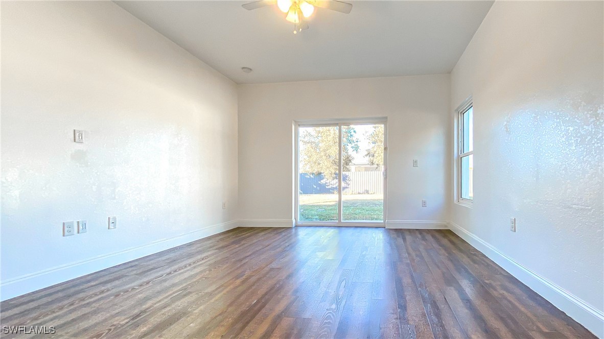 3 Bed SingleFamilyResidence for Sale in Cape Coral, photo 4