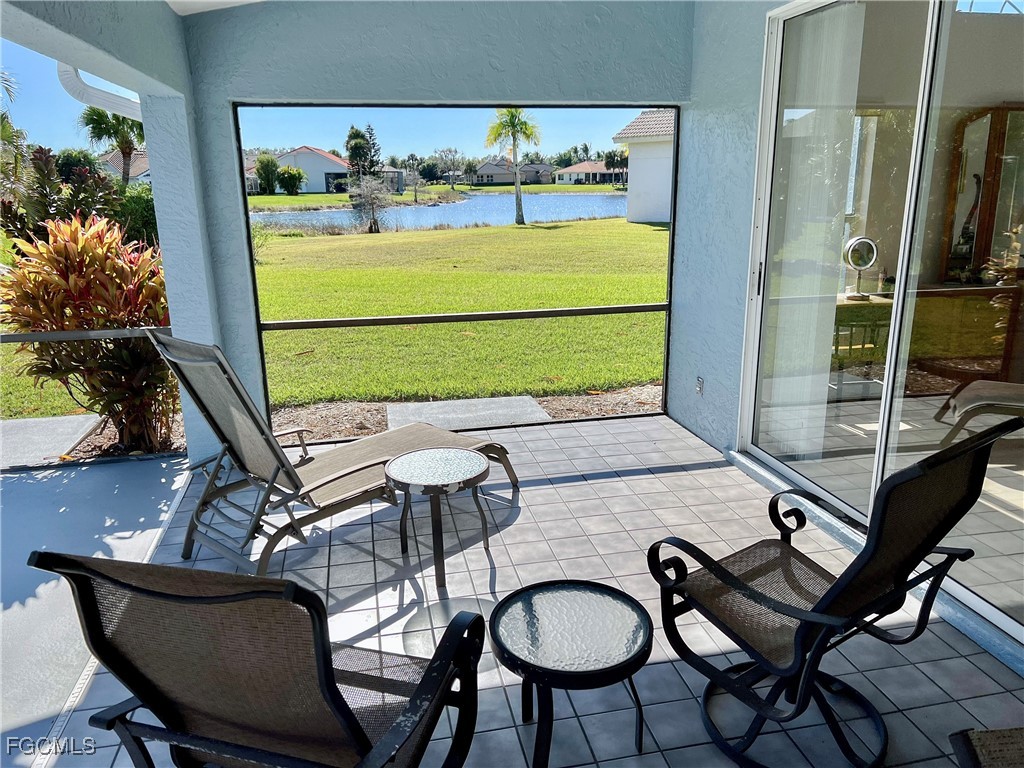 3 Bed Waterfront Home for Sale in Fort Myers, photo 4
