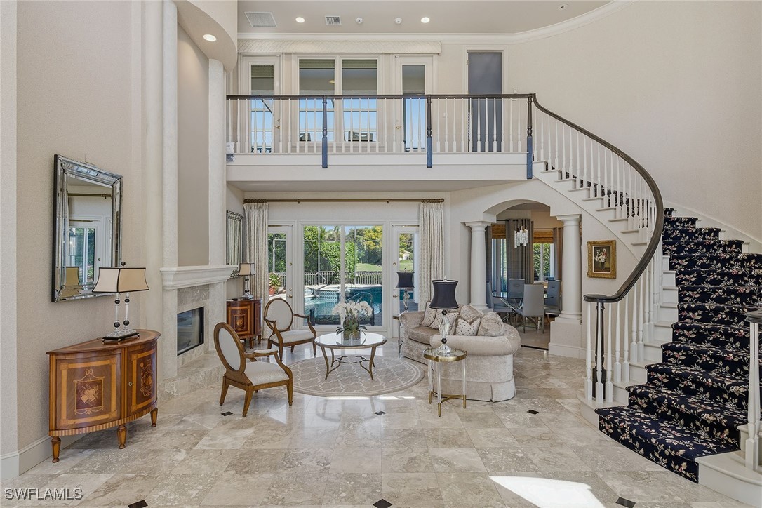 5 Bed Pool Home for Sale in Naples, photo 4