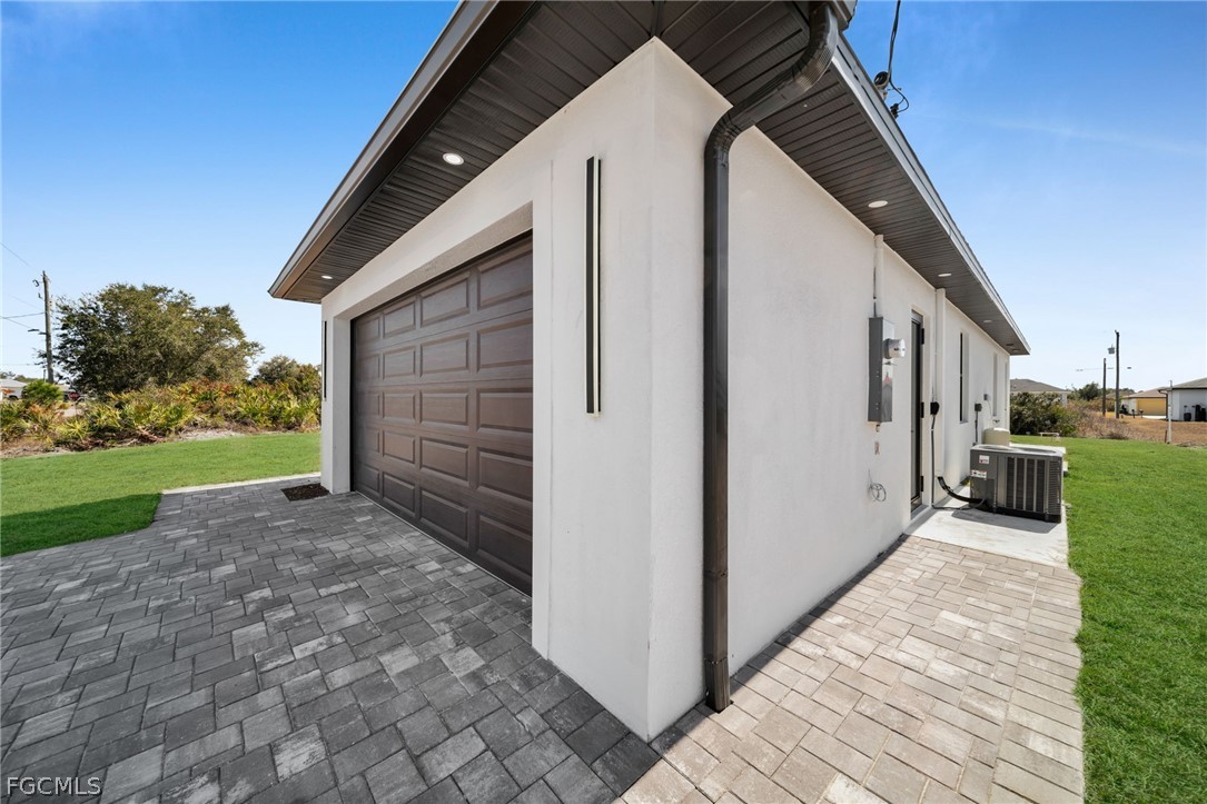 3 Bed SingleFamilyResidence for Sale in Lehigh Acres, photo 4