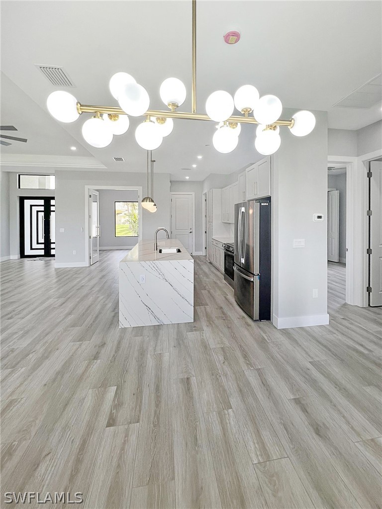 4 Bed SingleFamilyResidence for Sale in Lehigh Acres, photo 4