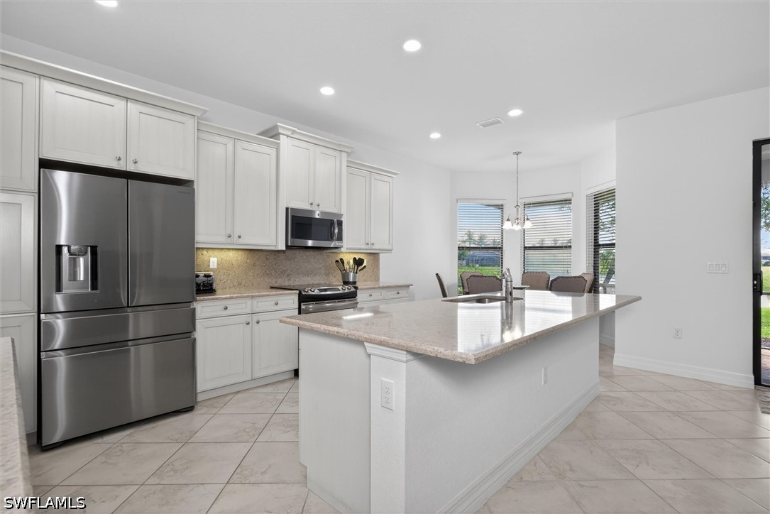 5 Bed Waterfront Home for Sale in Riverstone, photo 4
