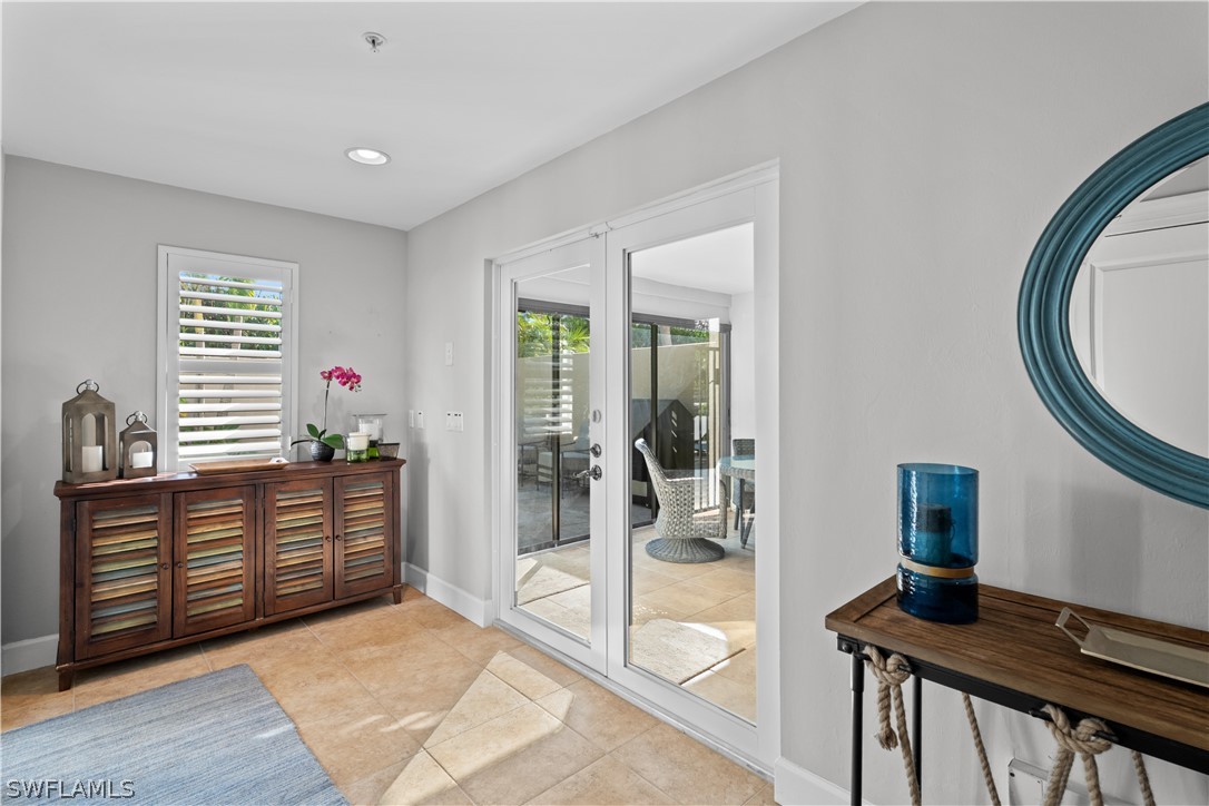 3 Bed Pool Home for Sale in Villa Avellino, photo 4