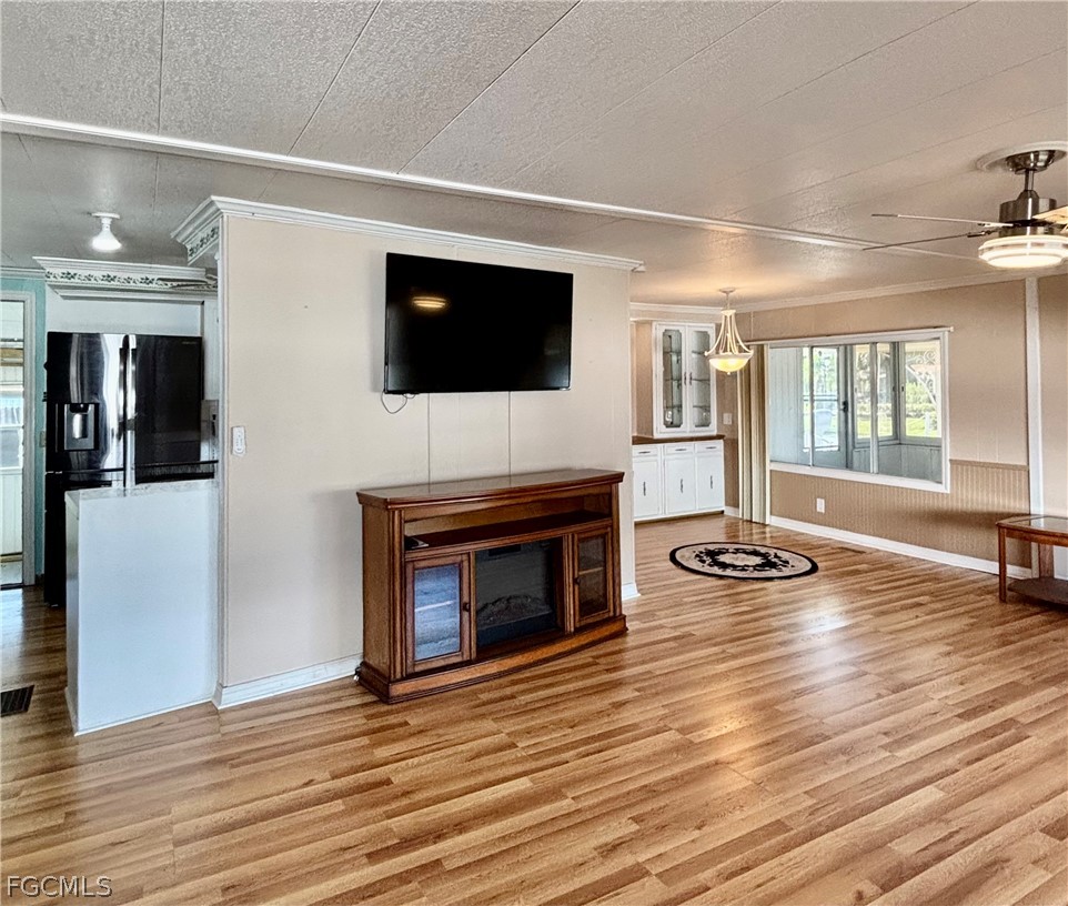 2 Bed ManufacturedHome for Sale in North Fort Myers, photo 4