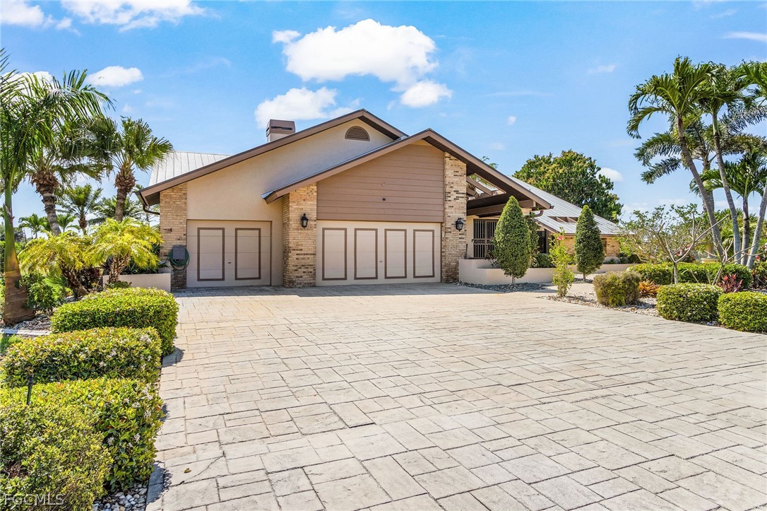 3 Bed Pool Home for Sale in Alden Pines, photo 4