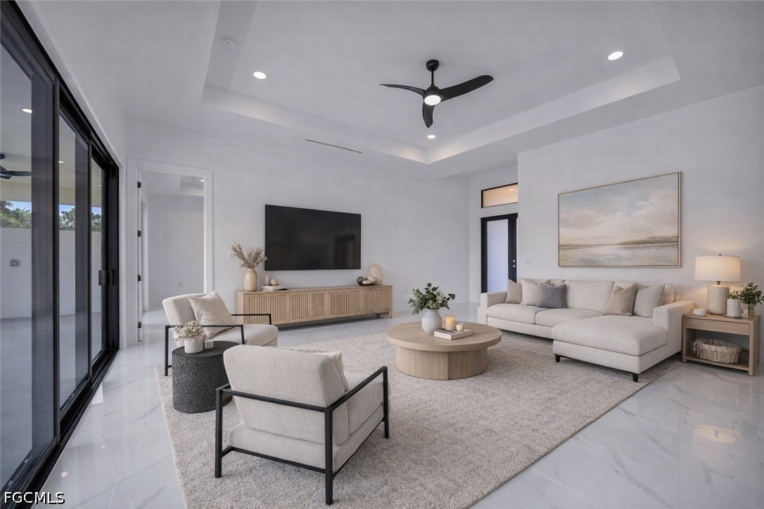 3 Bed SingleFamilyResidence for Sale in Lehigh Acres, photo 4