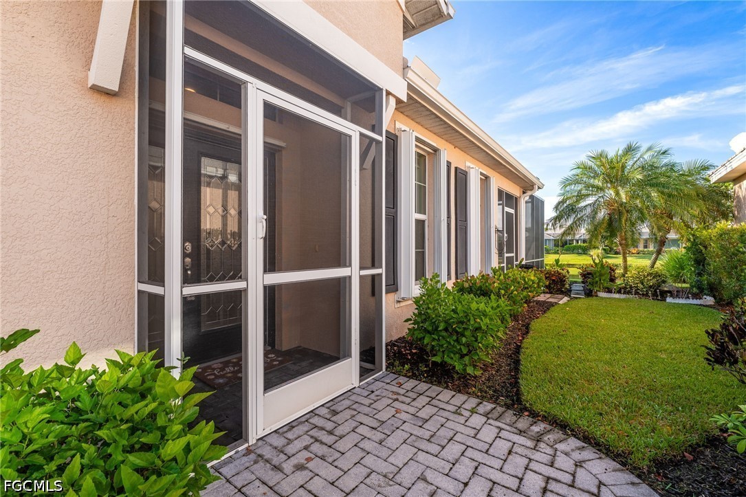 2 Bed Waterfront Home for Sale in Sandoval, photo 4
