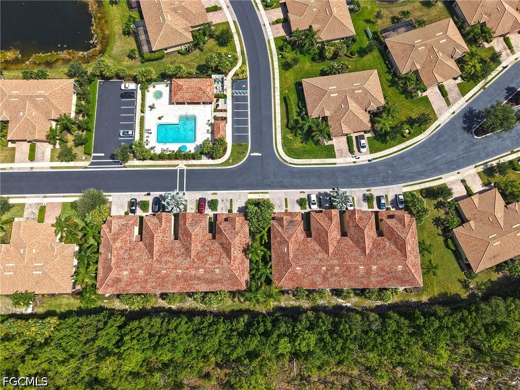 3 Bed Condominium for Sale in Whispering Palms, photo 4