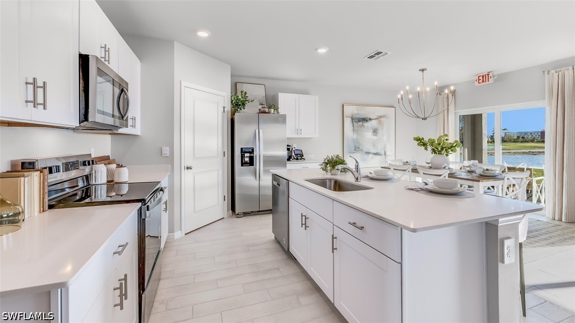 4 Bed SingleFamilyResidence for Sale in Cape Coral, photo 4