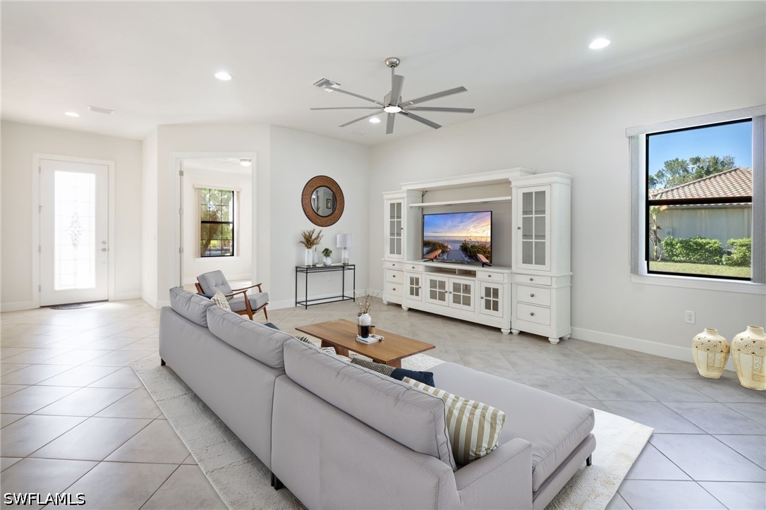 2 Bed Attached for Sale in Whispering Palms, photo 4