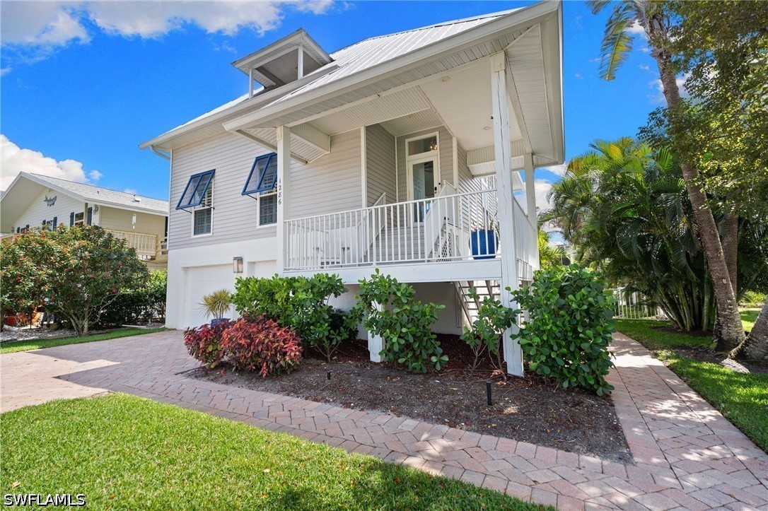 4 Bed Pool Home for Sale in Gulf Harbor, photo 4