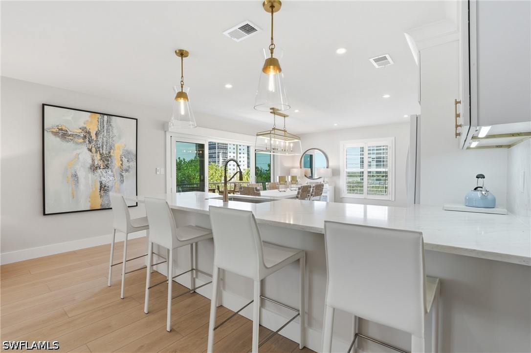 2 Bed Pool Home for Sale in Hickory Shores, photo 4