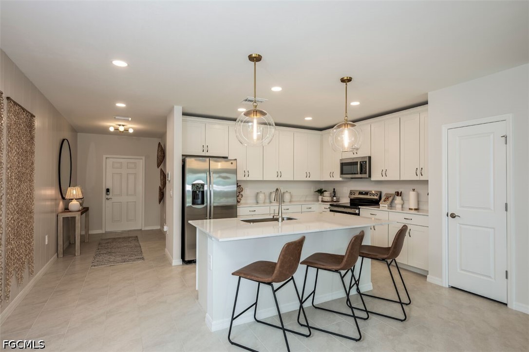 3 Bed SingleFamilyResidence for Sale in Whispering Lakes, photo 4