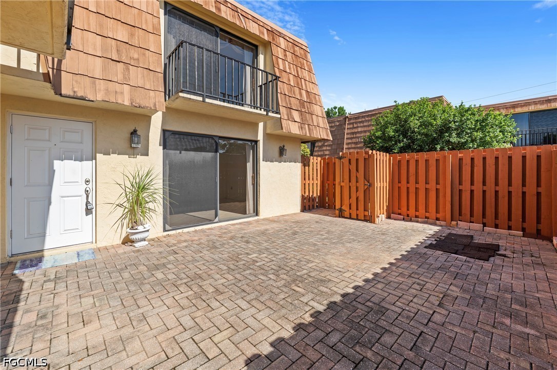 2 Bed Townhouse for Sale in Fort Myers, photo 4