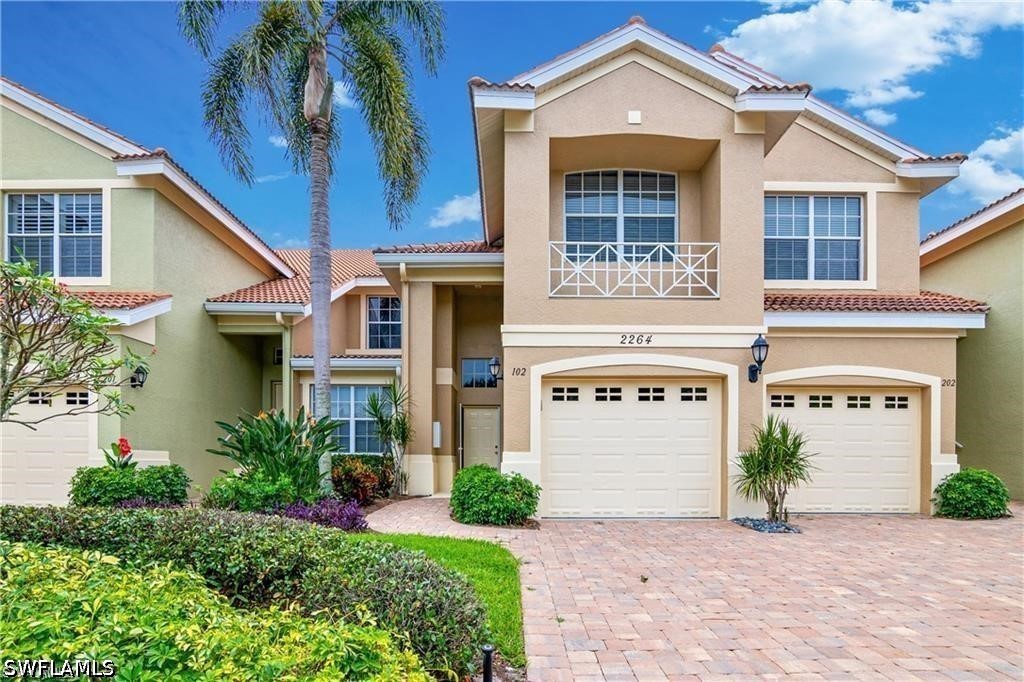 2 Bed Condominium for Sale in Ashton Oaks, photo 4