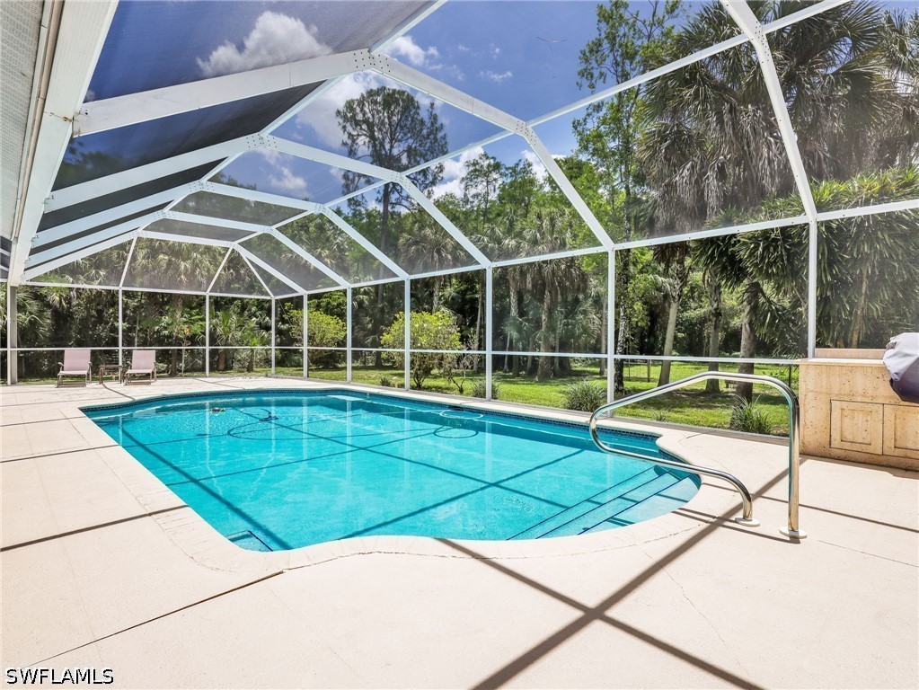 4 Bed Pool Home for Sale in Naples, photo 4