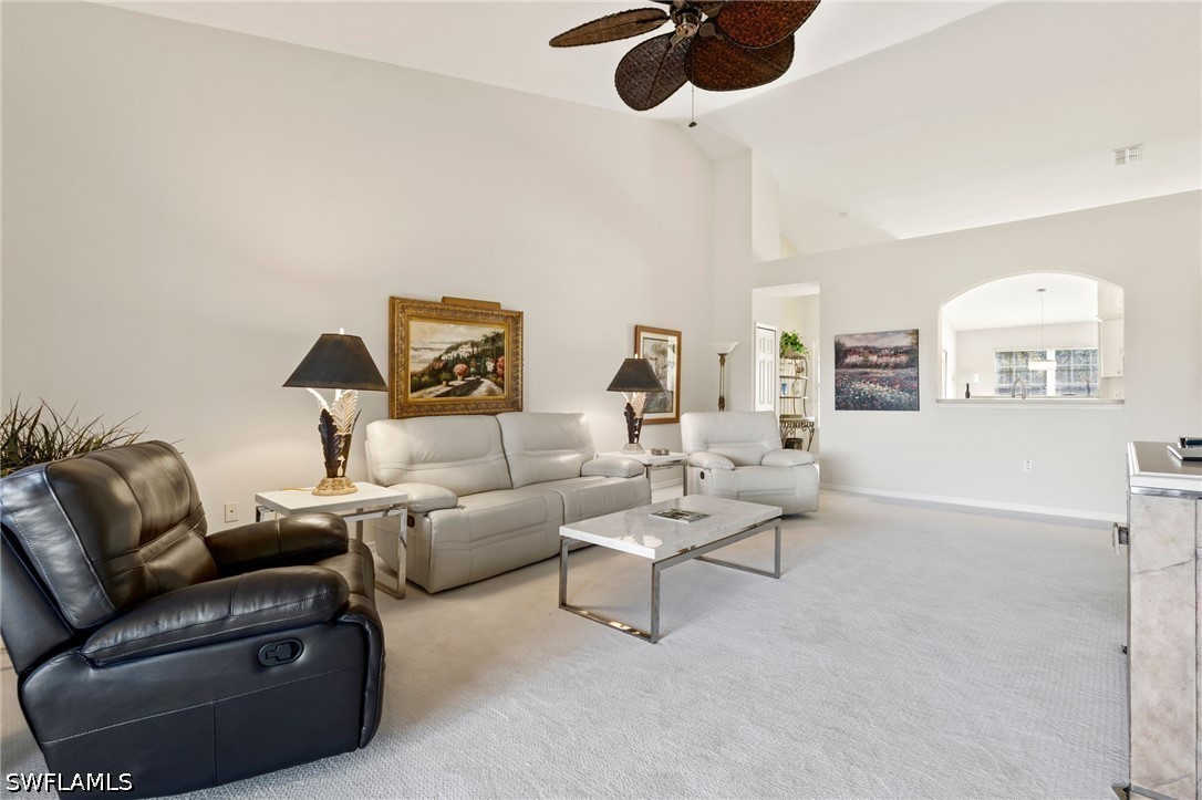 2 Bed Condominium for Sale in Sabal Palm, photo 4