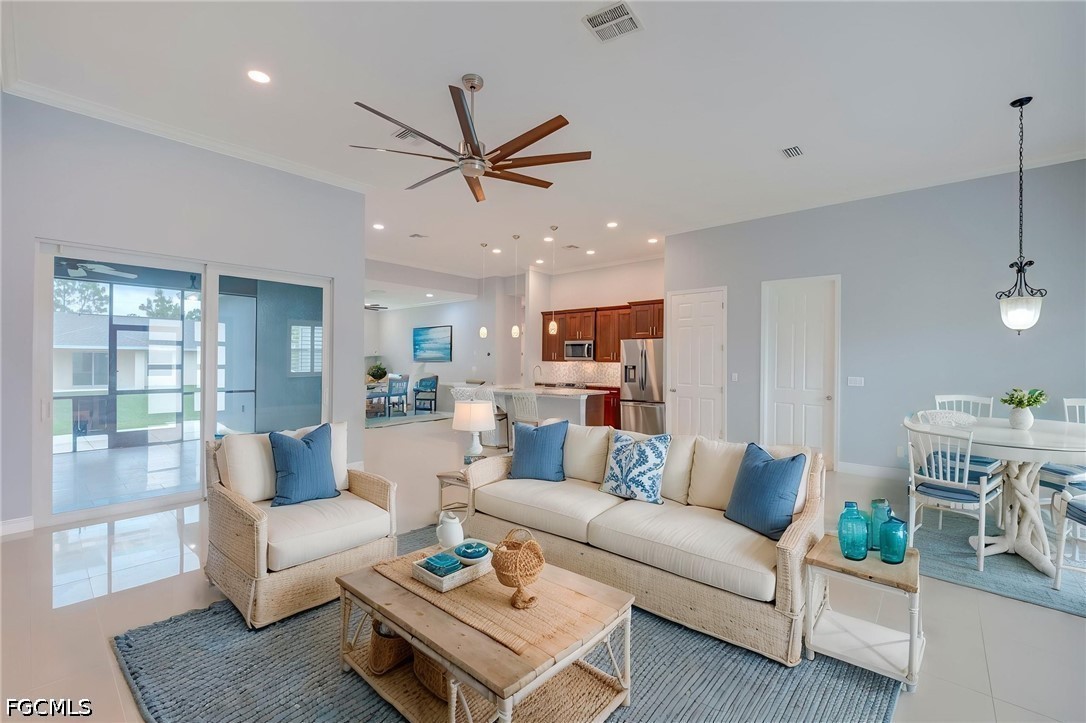 4 Bed SingleFamilyResidence for Sale in Lehigh Acres, photo 4