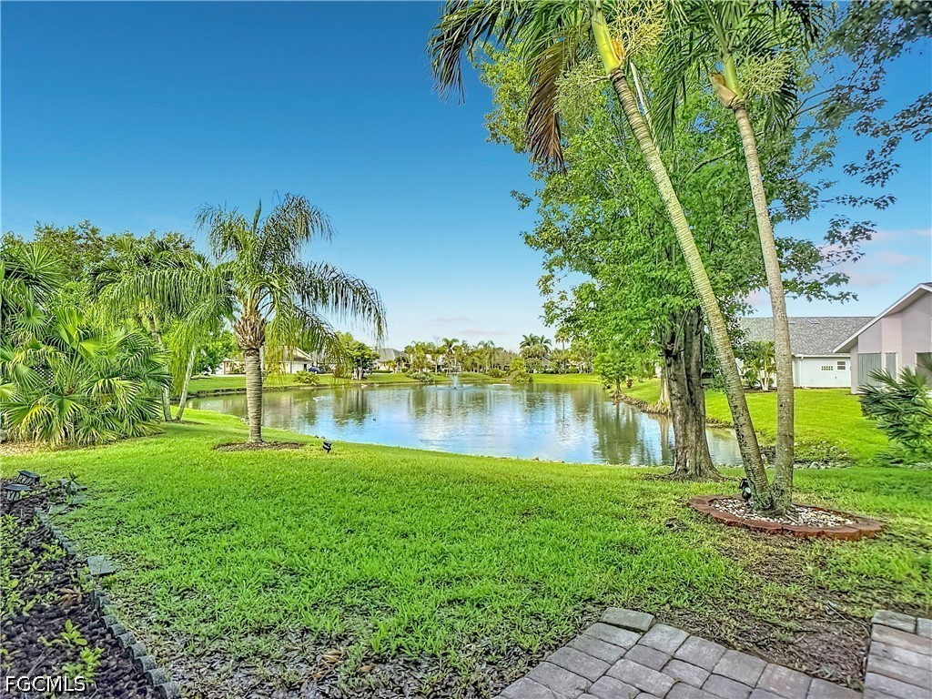 2 Bed Waterfront Home for Sale in Palm Island, photo 4