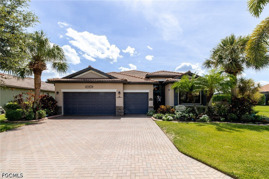 4 Bed Pool Home for Sale in Hampton Park, photo 4