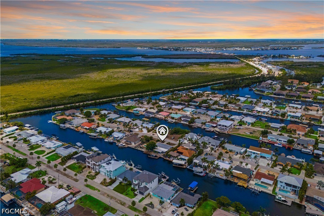 2 Bed Pool Home for Sale in Matlacha Isles, photo 4