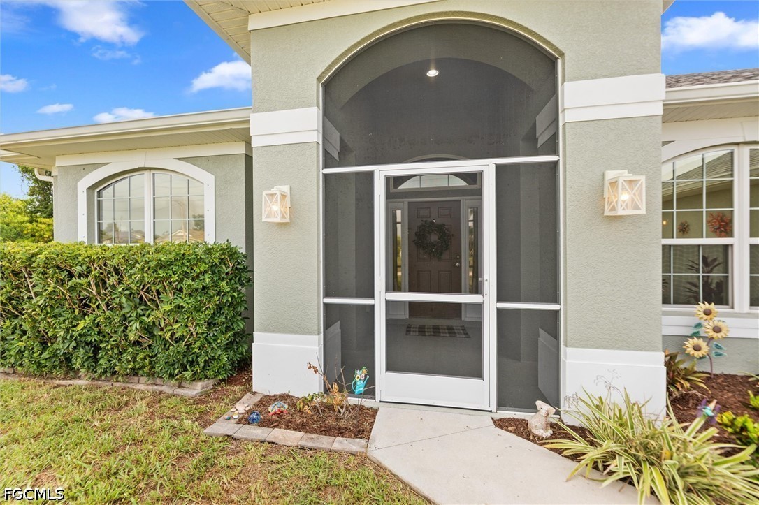 4 Bed Pool Home for Sale in Cape Coral, photo 4