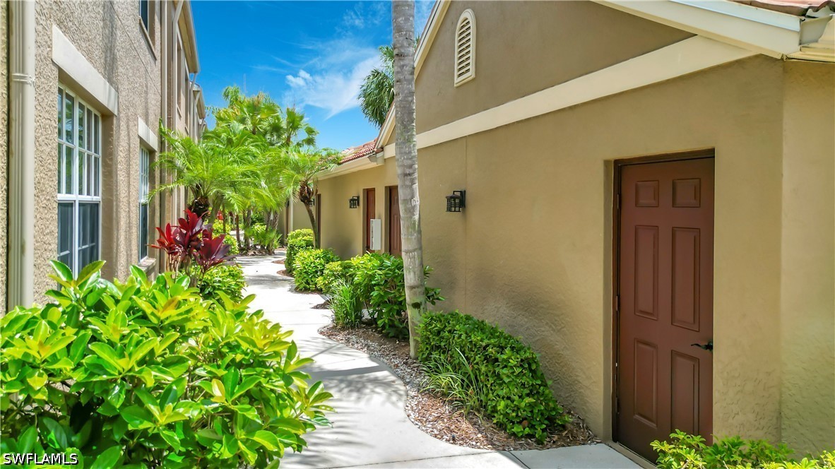 2 Bed Condominium for Sale in Sabal Palm, photo 4