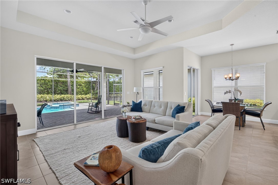 4 Bed Pool Home for Sale in Valencia Bonita, photo 4