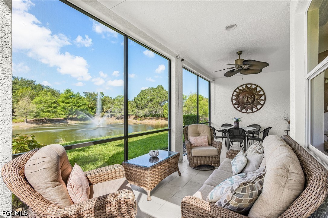 2 Bed Waterfront Home for Sale in Toscana, photo 4
